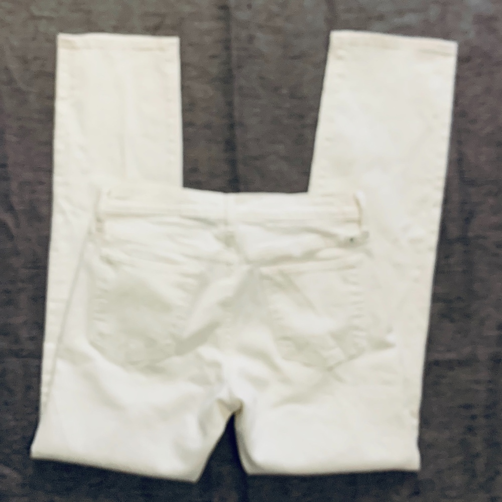 Sold! Lucky Brand WHITE STRETCH JEANS, STRAIGHT - Picture 2 of 5
